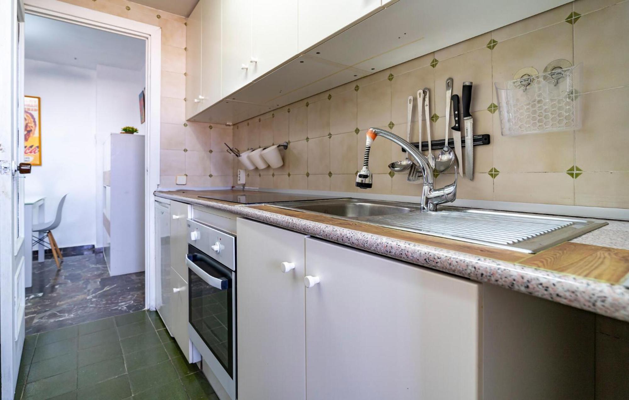 1 Bedroom Amazing In Appartement Fuengirola
