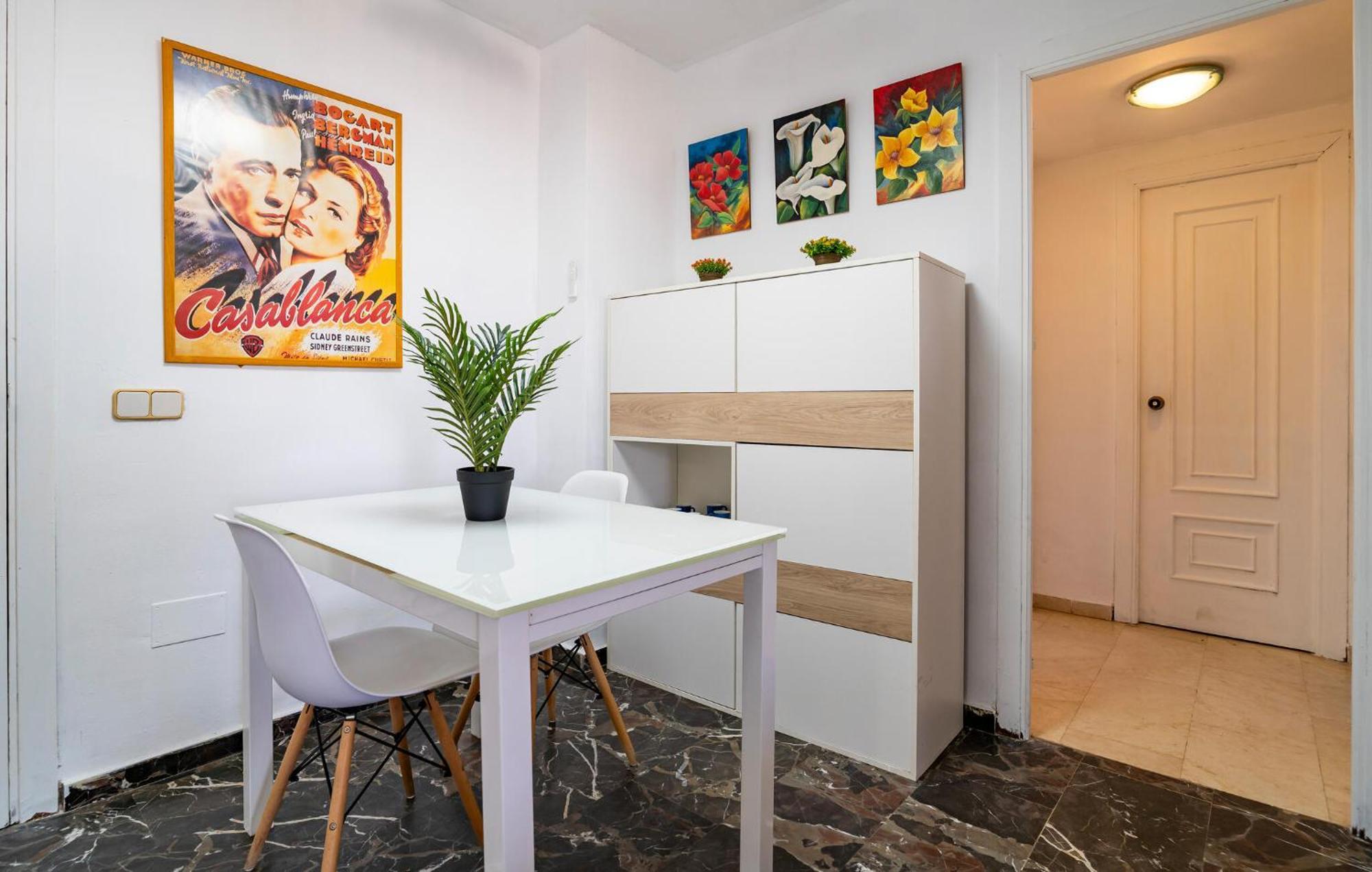 1 Bedroom Amazing In Appartement *
